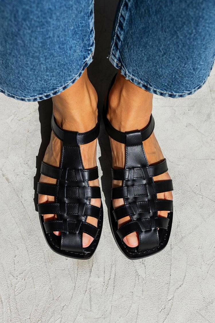 Sandali neri con punta quadrata in tessuto traforato e tinta unita [Pre-ordine]