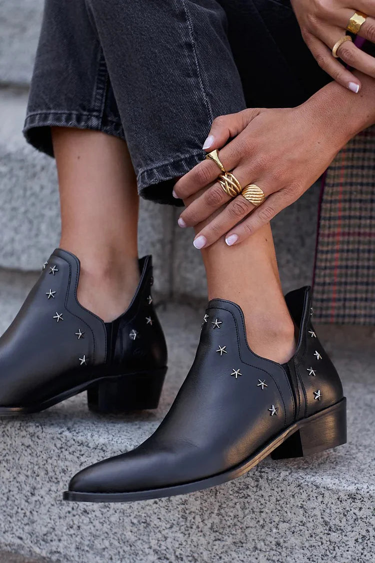 Metal Star Decor Pointed Toe Black Ankle Boots