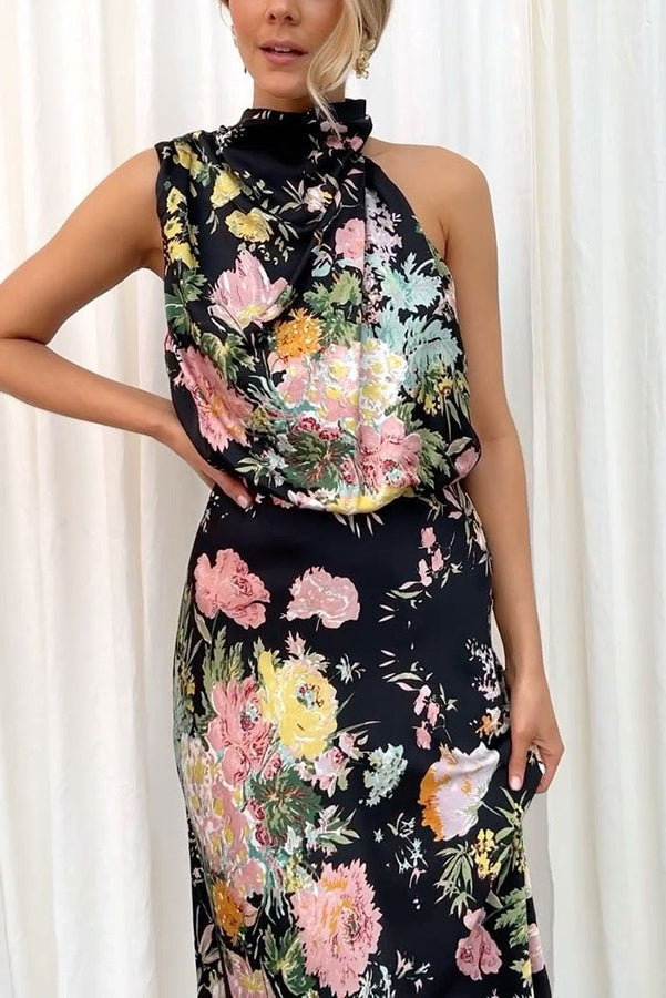 Vestido maxi floral com decote halter e cintura elástica