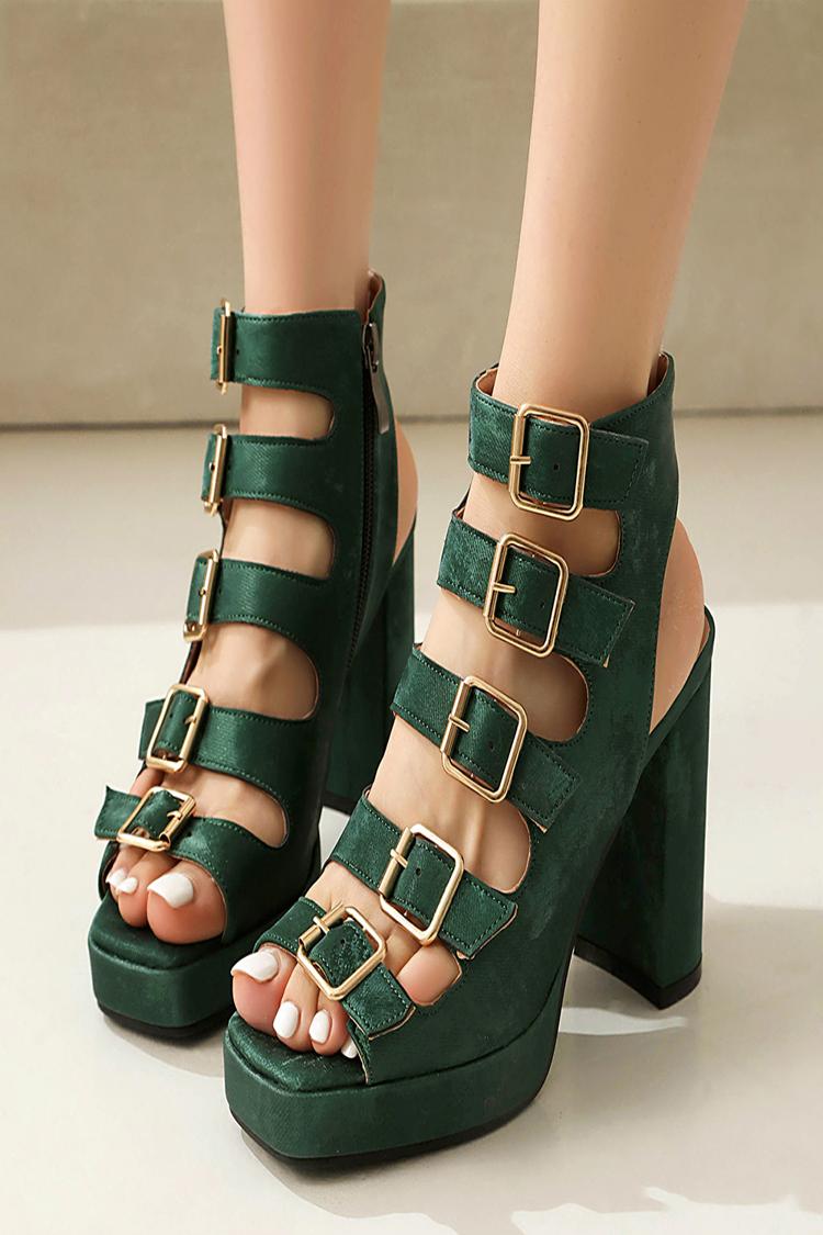 Scarpe con tacco grosso, cinturino posteriore, fibbia e punta quadrata traforata 