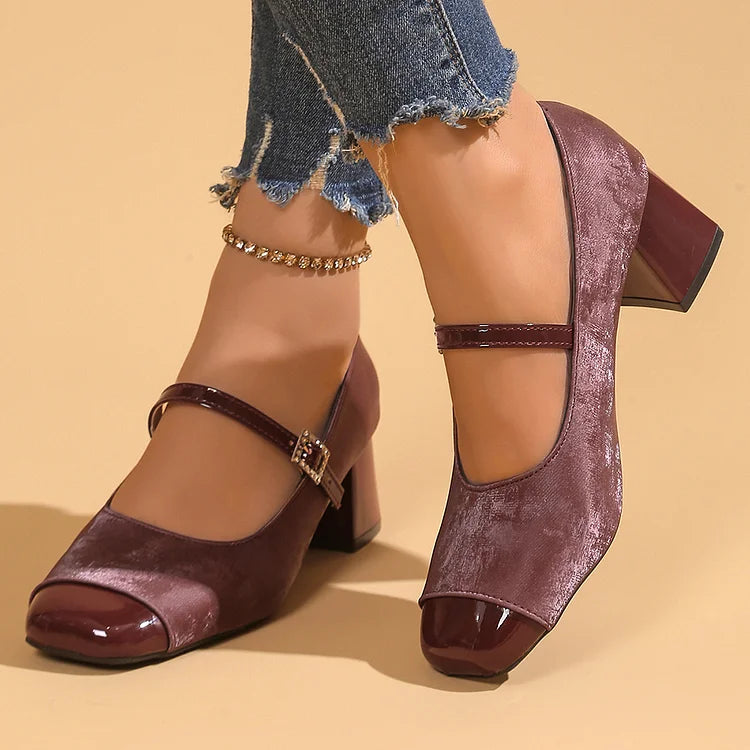 Scarpe con tacco grosso, punta quadrata, cinturino sul collo del piede patchwork e fibbia 
