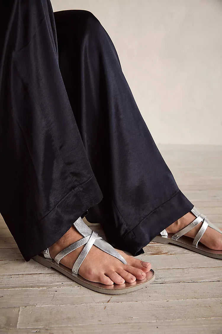 Sandali con cinturino incrociato e lacci color argento metallizzato [Pre-ordine]