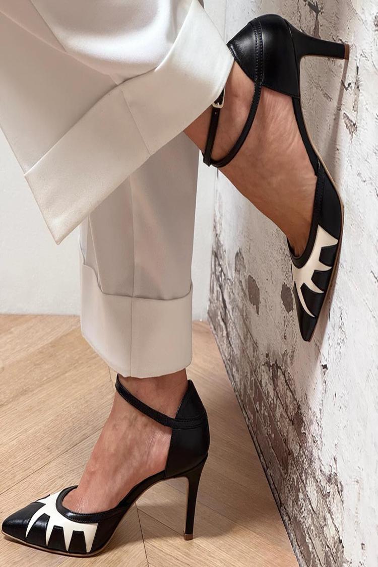 Tacones de aguja negros con hebilla y tiras cruzadas en bloques de color y punta puntiaguda [Reserva]