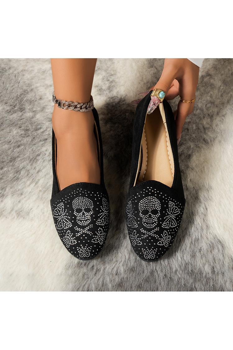 Mocassini casual con punta tonda e decorazioni in strass con motivo a teschio e farfalla
