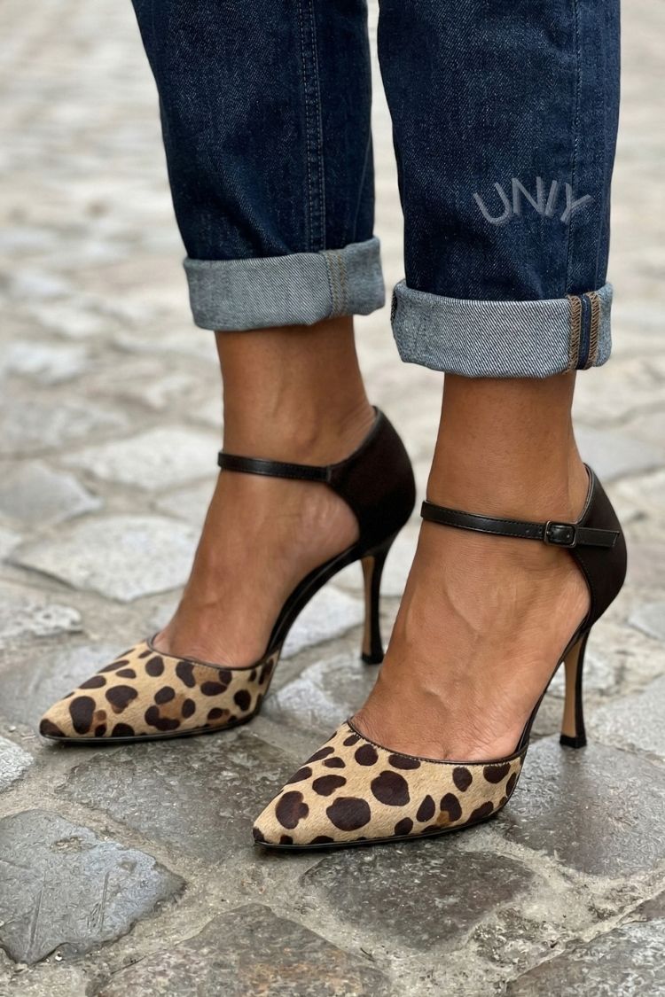 Vintage Leopard Print Pointed Toe Ankle Strap Pumps [Pre Order]