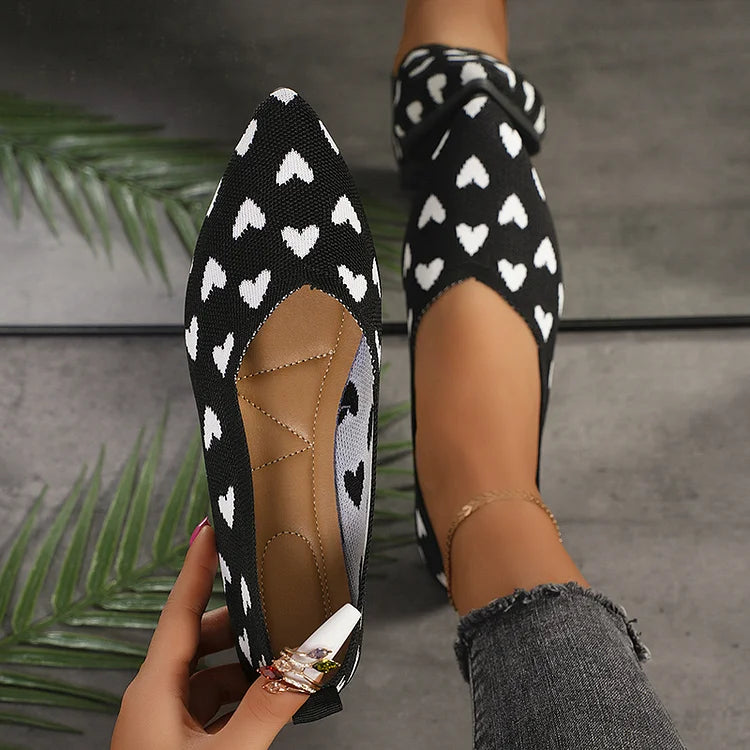 Colorblock Heart Pattern Pointed Toe Slip On Flats