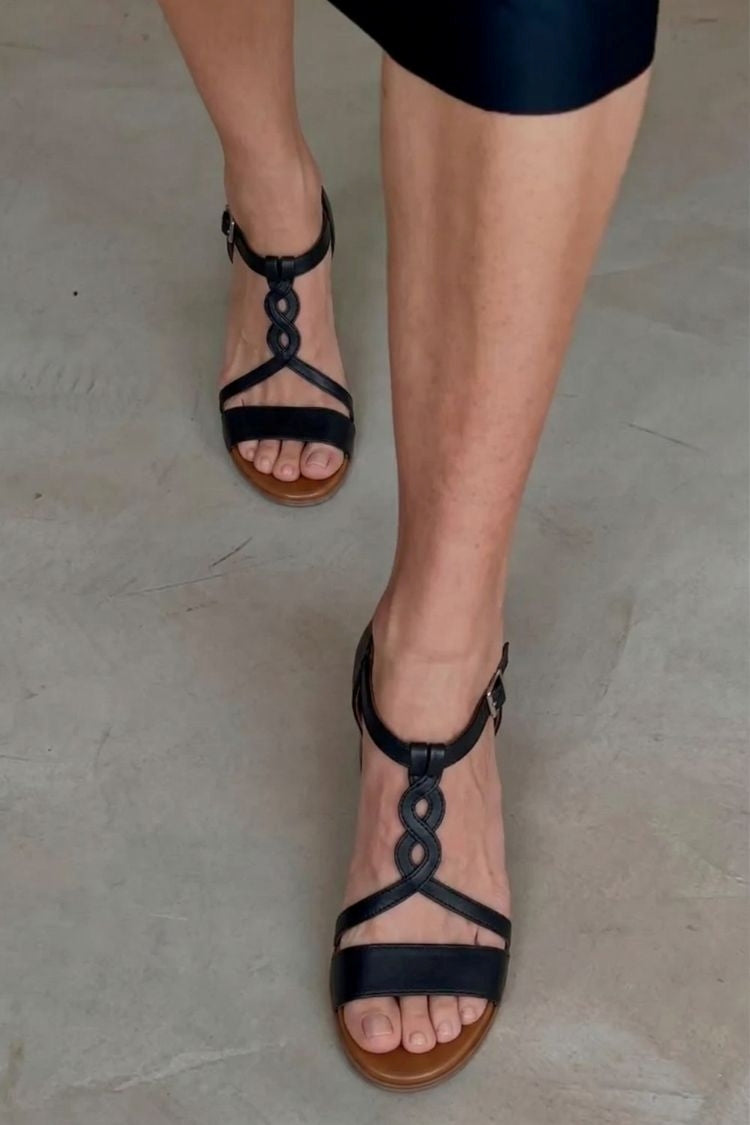Sandali casual vintage neri con punta tonda e cinturino a T intrecciato [Preordine]
