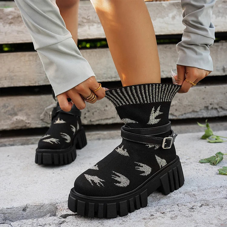 Kolorowy pasek z klamrą, dekoracja, okrągły nosek, masywny obcas, botki do połowy łydki