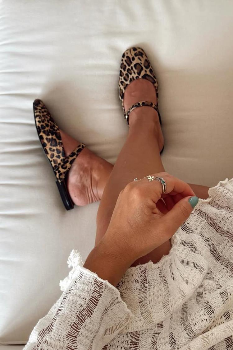 Mules con punta quadrata, cinturino sul collo del piede con stampa leopardata e fibbia [Pre-ordine] 