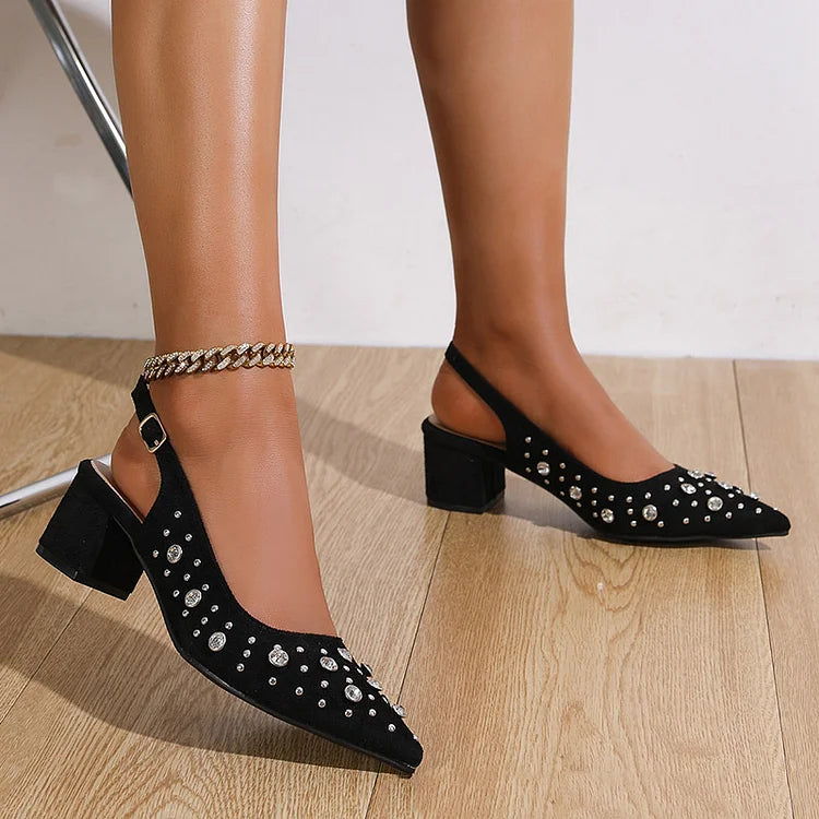 Slingback-Riemen mit Strass-Dekor, spitze Zehenschnalle, klobige Absätze