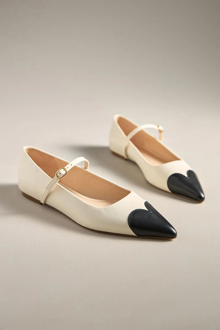 Ballerine color block con cinturino sul collo del piede, fibbia e punta affilata, color avorio [Pre-ordine]