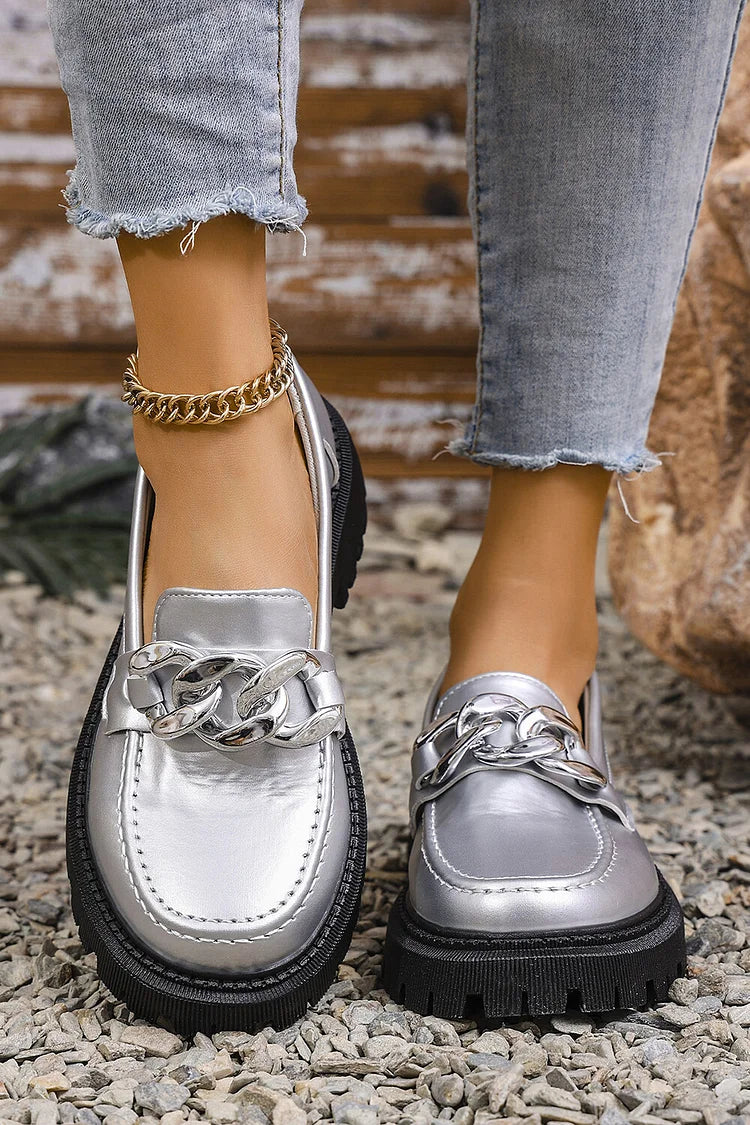 Metallic Sheen Round Toe Chain Decor Low Block Heel Loafers