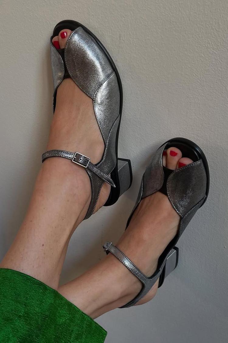 Scarpe con tacco grosso argentate, cinturino alla caviglia, fibbia e punta aperta [Pre-ordine]