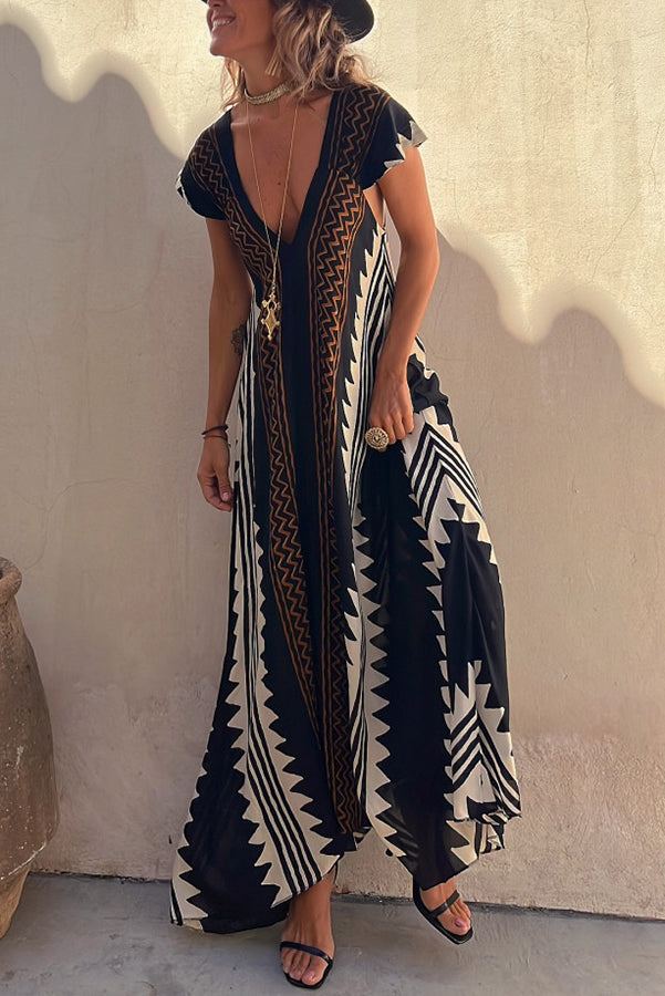 Vestido maxi com estampa étnica em linha A para datas de praia