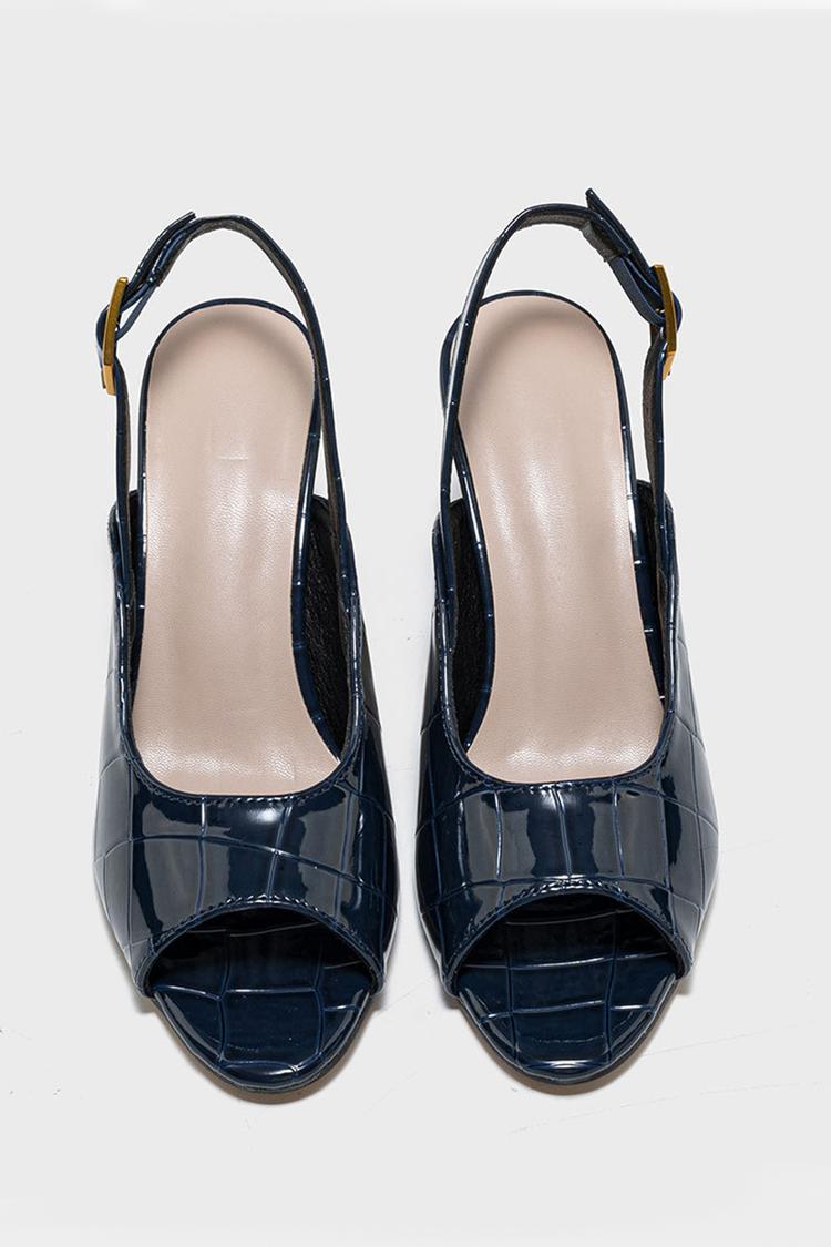 Scarpe con tacco grosso, cinturino con fibbia e stampa coccodrillo con punta aperta