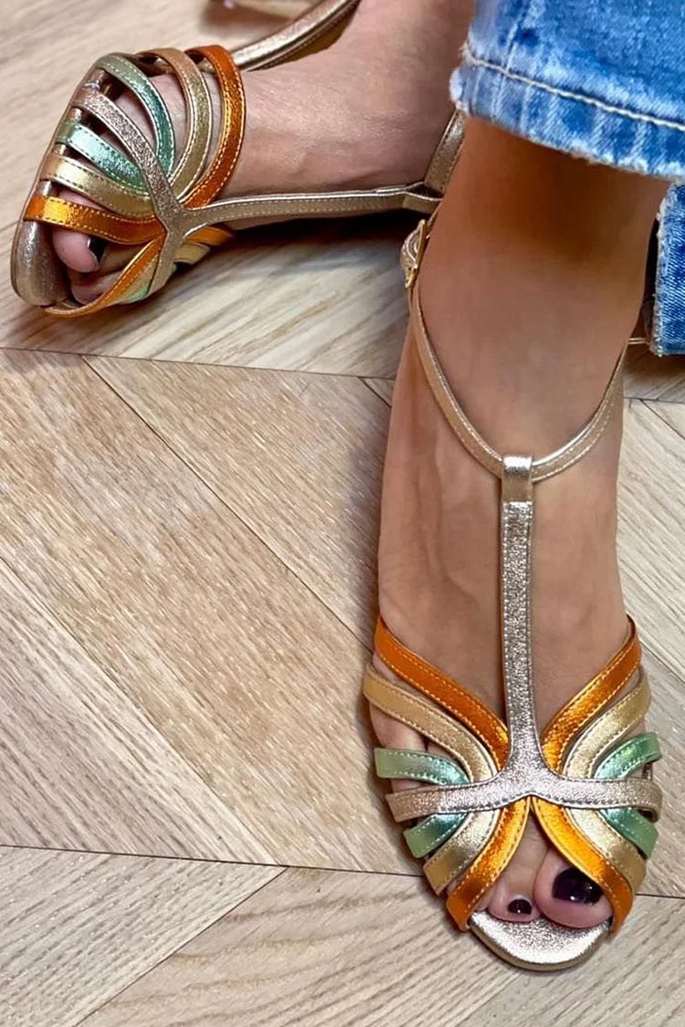 Tacones de aguja dorados con hebilla y correa en T ahuecados multicolores 