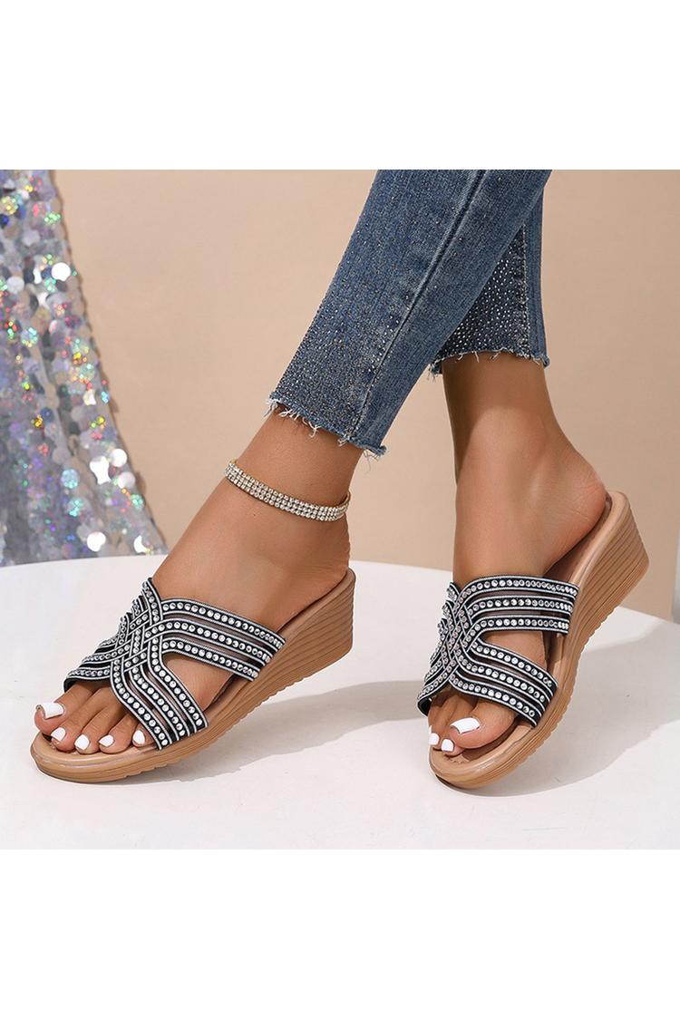 Pantofole casual con zeppa, punta rotonda e decorazioni in strass