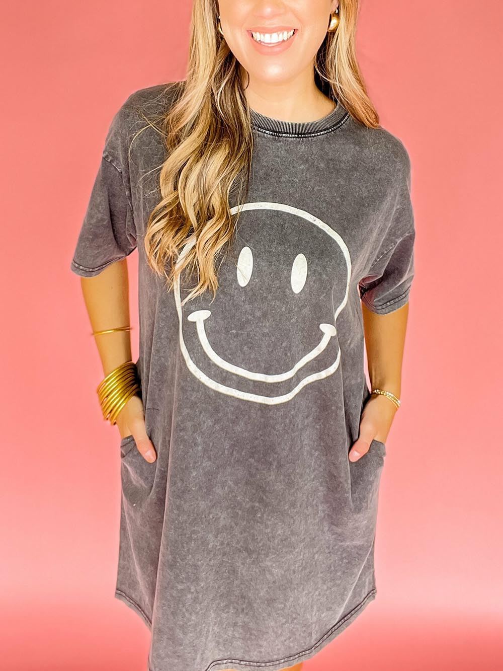 T-Shirt-Kleid „A Reason To Smile“.