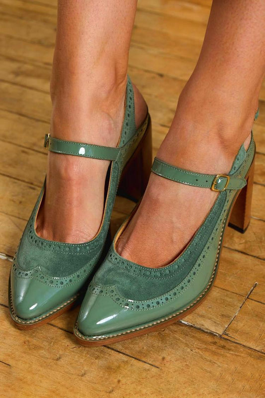 Slingback com Fivela e Tira Estilo Brogue, Bico Apontado, Salto Grosso Verde [Pré-Encomenda]