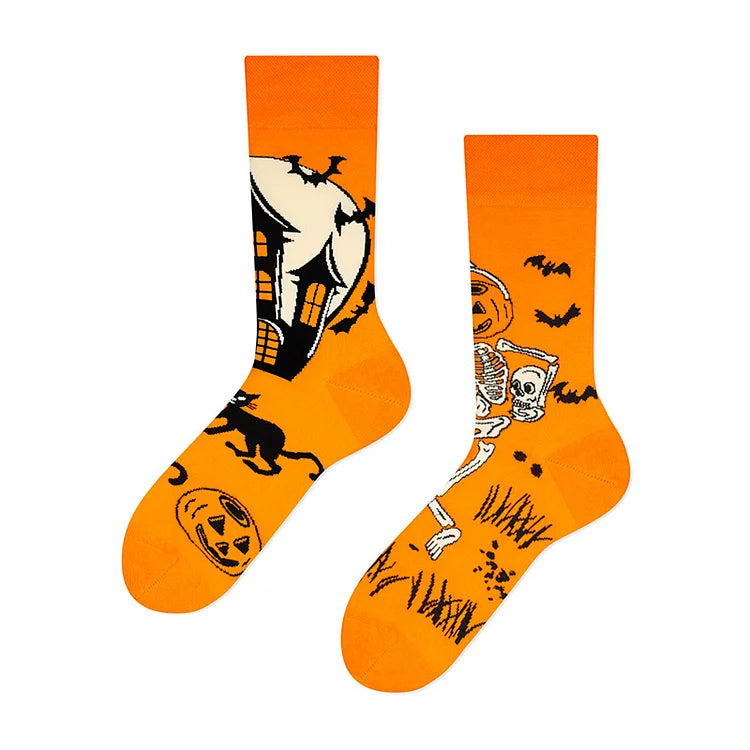 Calcetines de media pantorrilla con estampado de casa encantada, calabaza, calavera, puesta de sol y cuervo para Halloween 