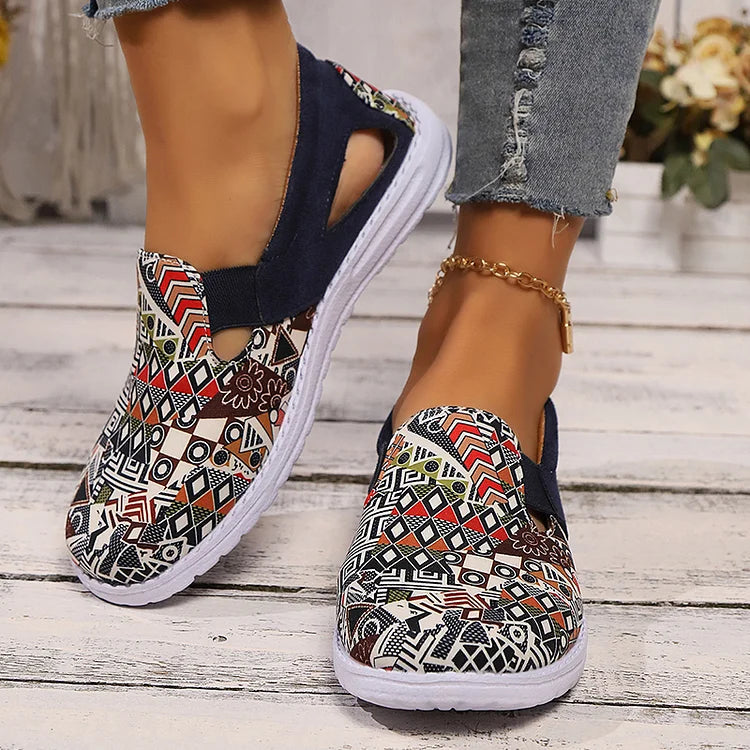 Ethnic Geo Pattern Print Cut Out Square Toe Slip On Loafers