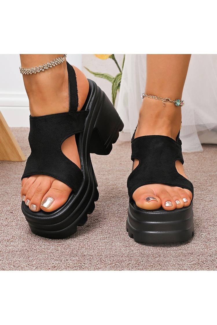 Scarpe con tacco grosso, punta aperta, cinturino posteriore con fibbia e ritaglio in tinta unita