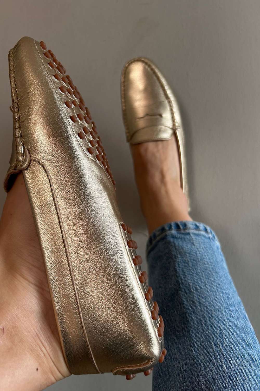 Metallic Gold Klassische Slip-On Loafer [Vorbestellung]