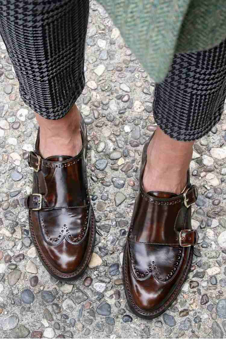 Błyszczące skórzane baleriny typu wingtip z podwójną klamrą [Przedsprzedaż]