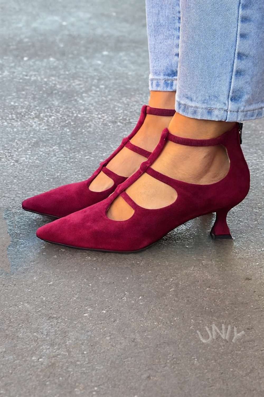 Spitz zulaufende T-Riemchen Stiletto-Absätze [Vorbestellung]