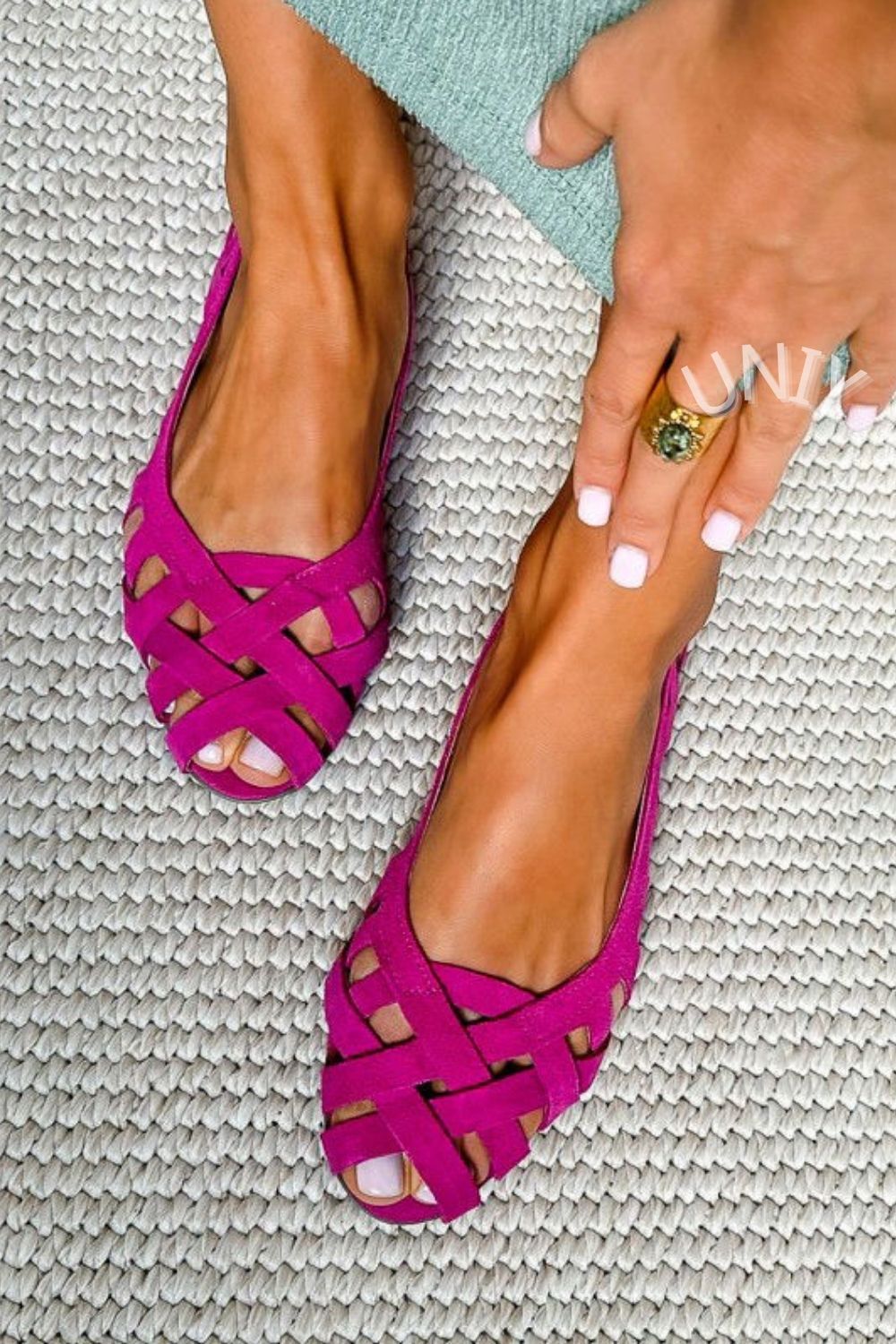 Sandales plates décontractées tissées à bout ouvert croisé