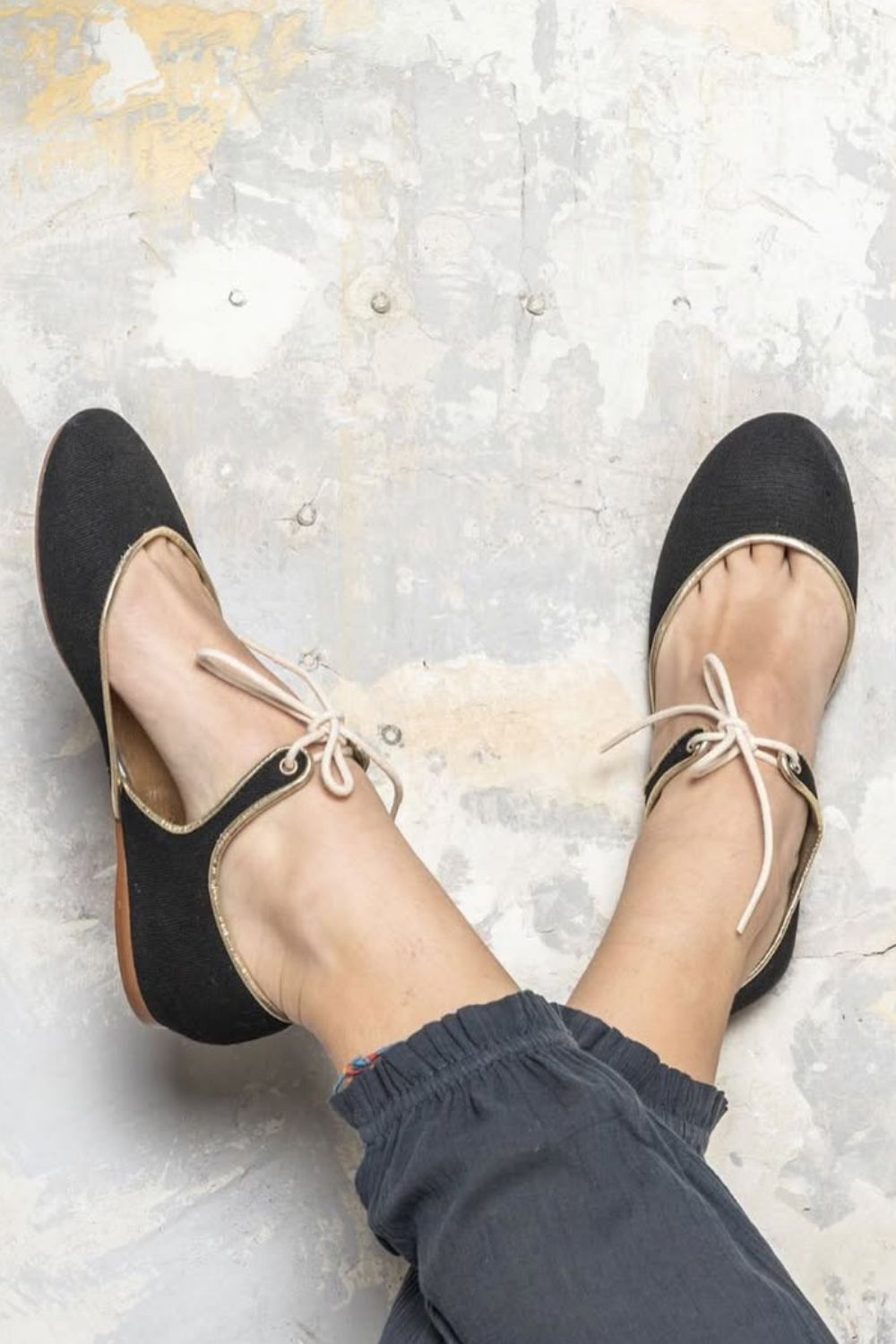 Ballerine casual in tela con lacci [Pre-ordine]