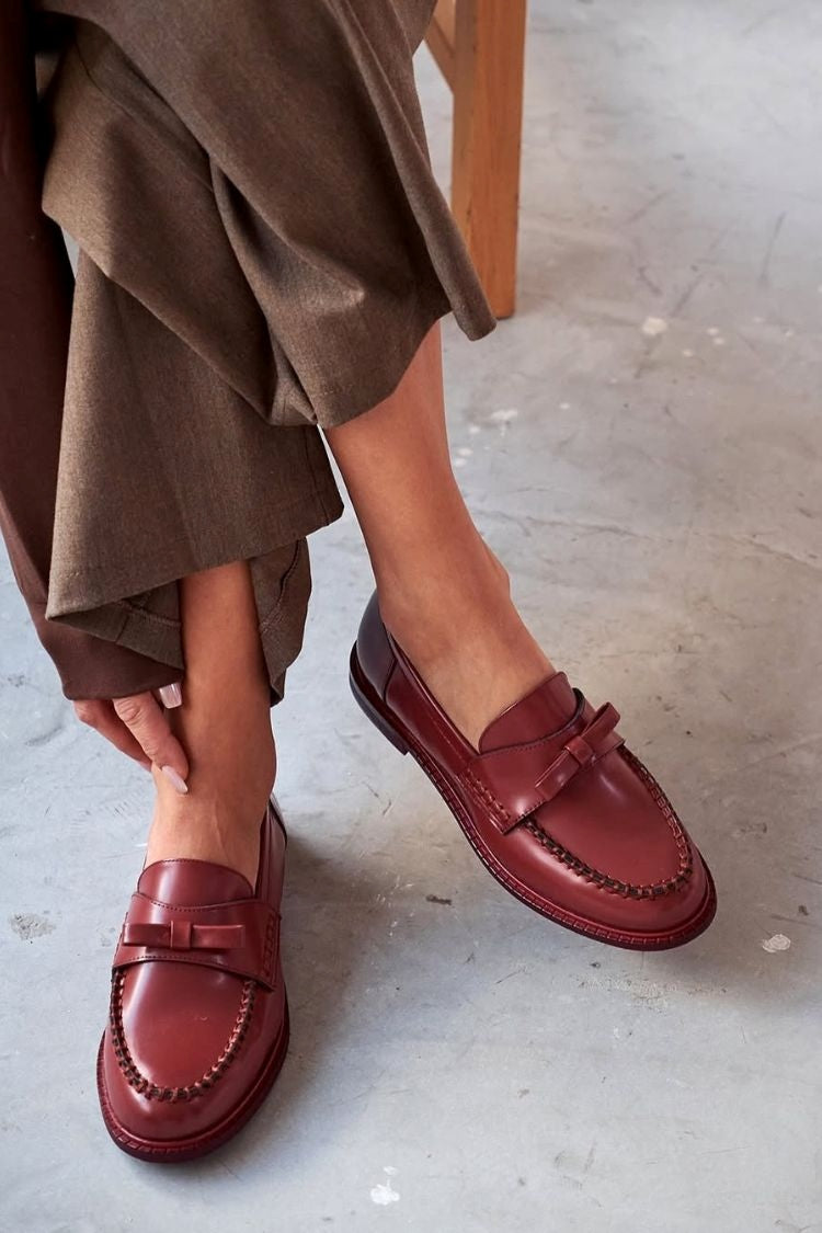 Rund Tå Lappeteppe Sløyfedetalj Gammeldagse Burgunder Loafers [Forhåndsbestilling]