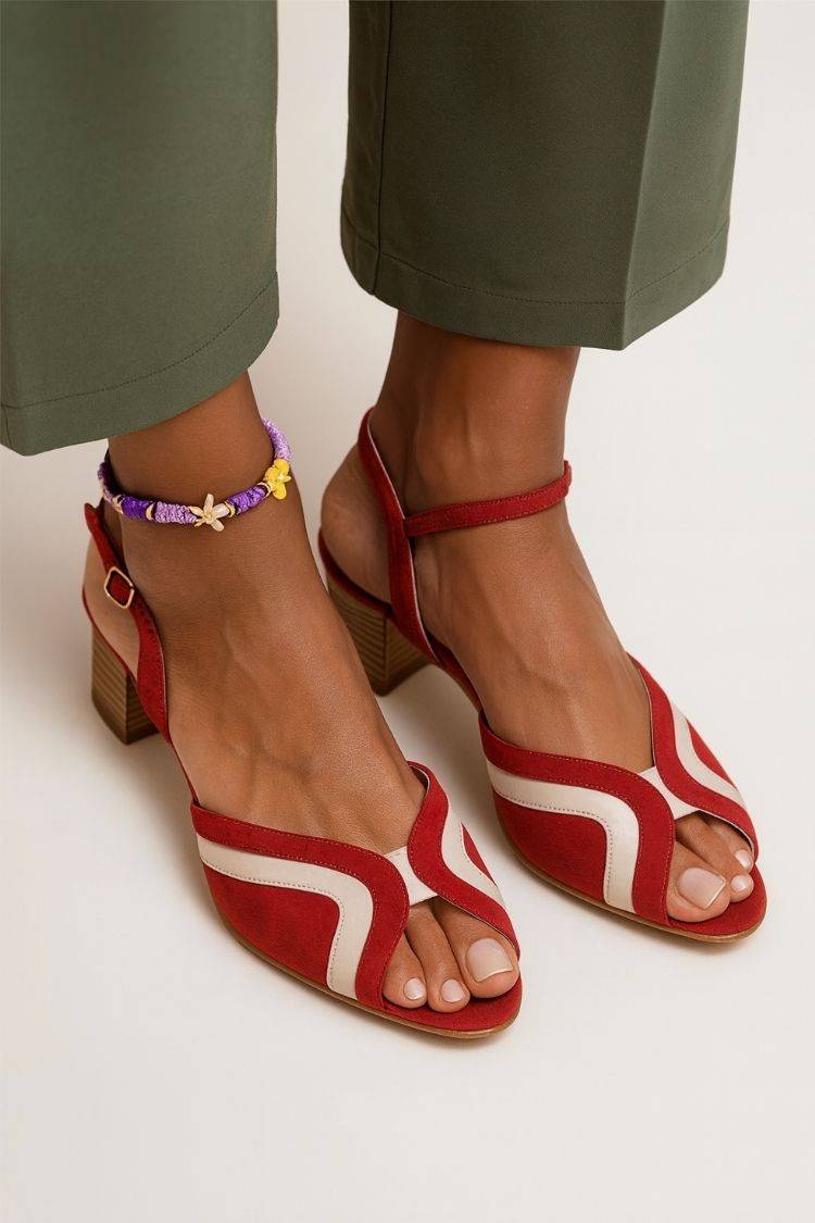 Scarpe con tacco a blocco, cinturino alla caviglia, punta aperta e finiture ondulate colorblock [Pre-ordine]