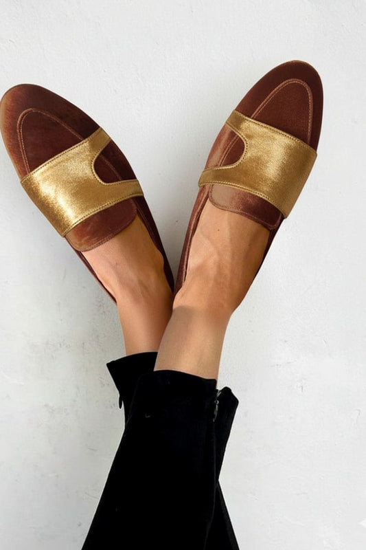 Braune Loafers aus Kunstwildleder mit rundem Zehenbereich und Patchwork im Vintage-Stil [Vorbestellung]