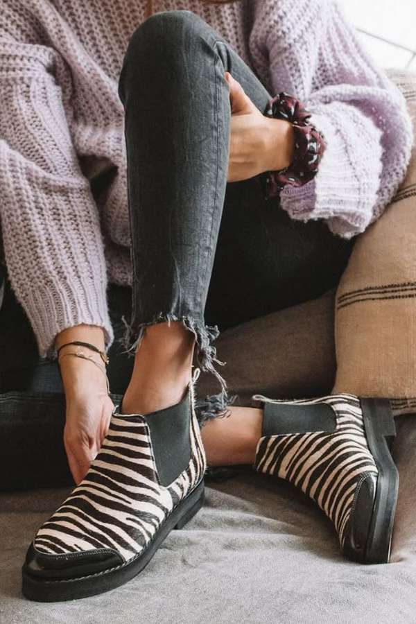 Botas com Painel Elástico e Biqueira Redonda com Estampa de Zebra [Pré-Encomenda]