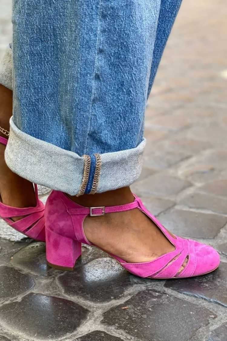 Sandali con tacco a blocco, punta tonda, cinturino a T in pelle scamosciata ritagliata [Pre-ordine] 