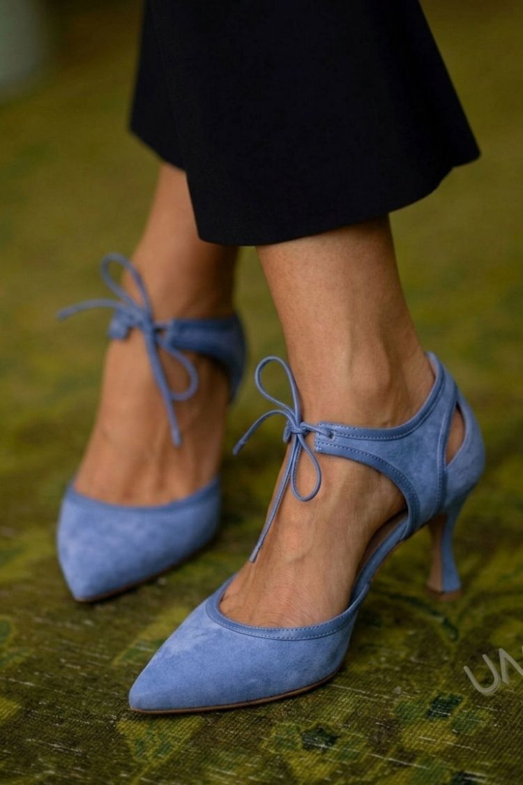 Elegante Mauve Suède Puntige Hakken met Uitgesneden Strik [Voorbestelling]