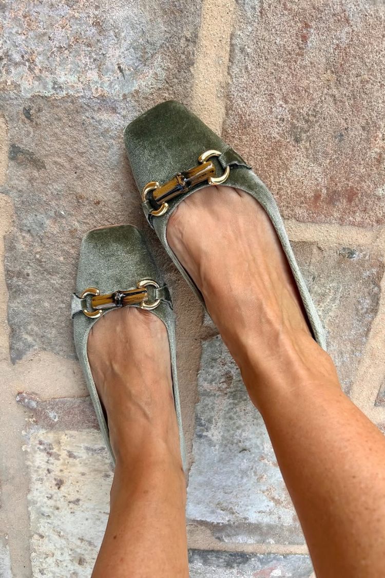 Grüne quadratische Zehen Wildleder Metall Schnalle Flache Schuhe mit niedrigem Schnitt [Vorbestellung]