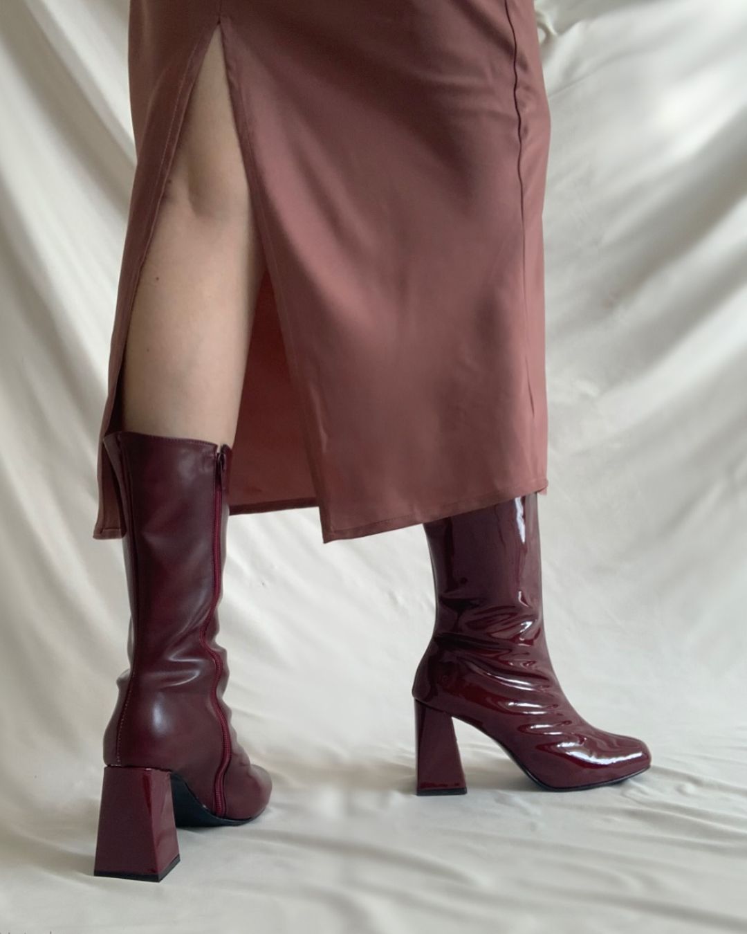Stivali con tacco largo in PU bordeaux [Pre-ordine]