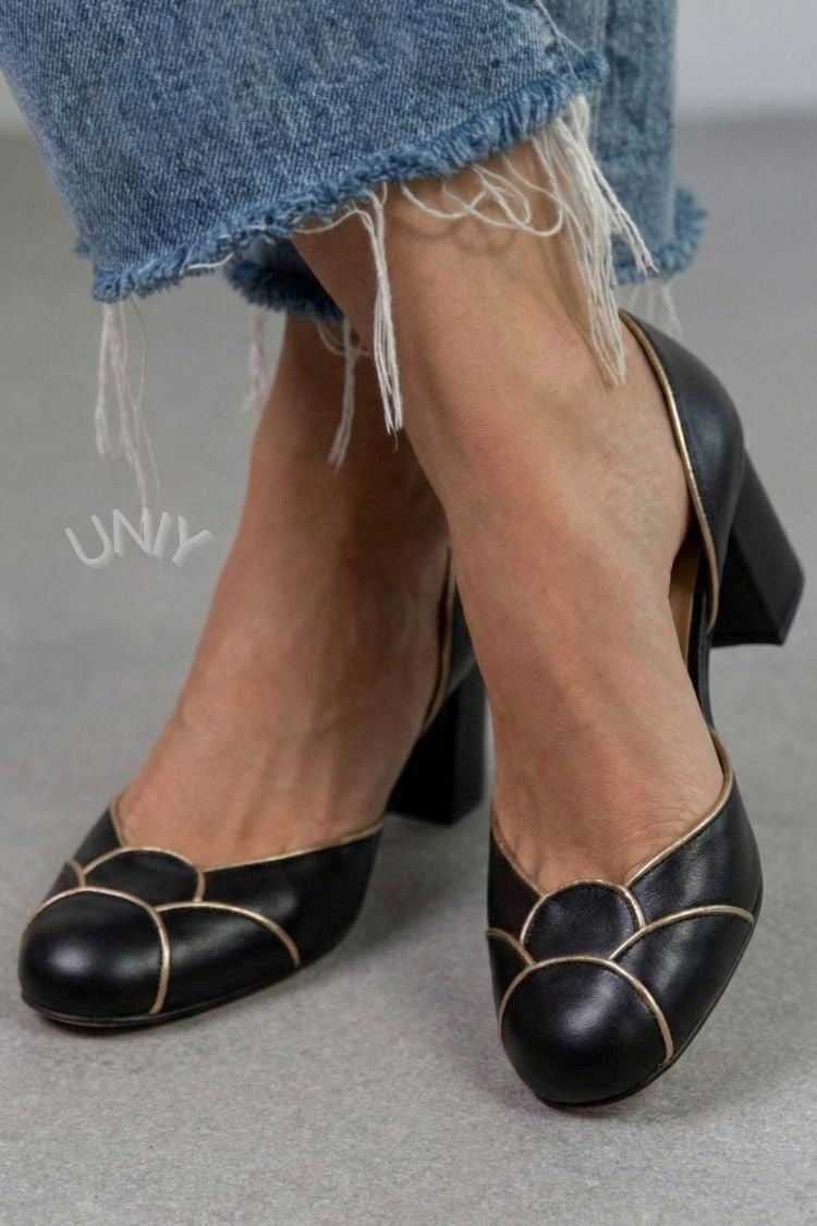 Scarpe con tacco a blocco in pelle nera vintage con finiture dorate e punta tonda [Pre-ordine]