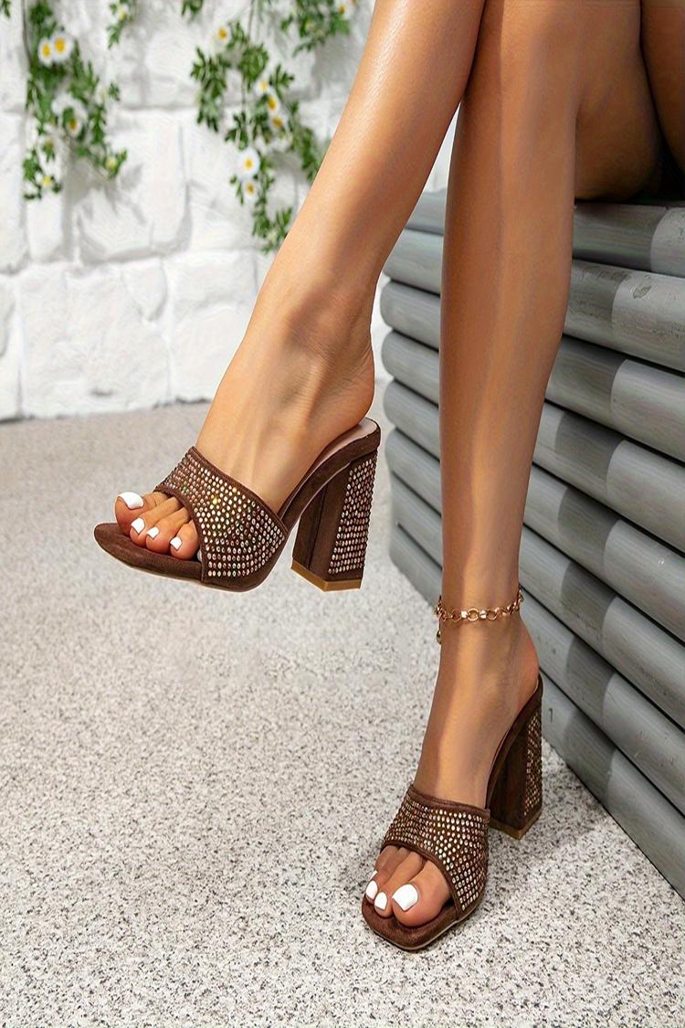 Sandali con punta quadrata e decorazioni in strass, tacco grosso 