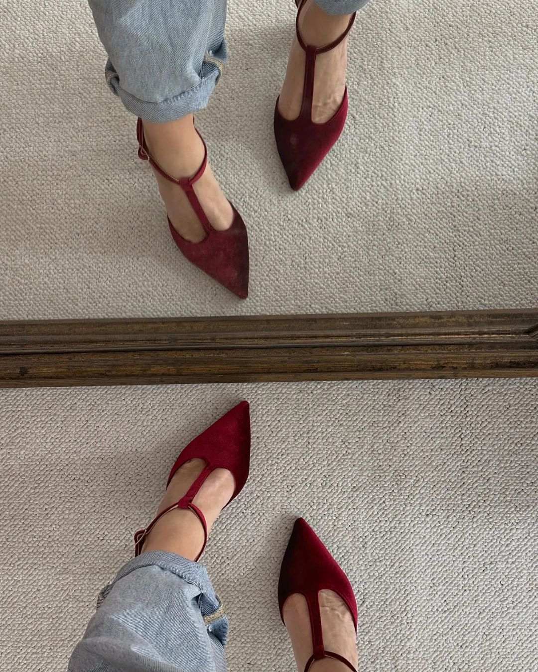 Schicke burgunderrote Samt-T-Riemchen spitze Zehen elegante Blockabsätze [Vorbestellung]