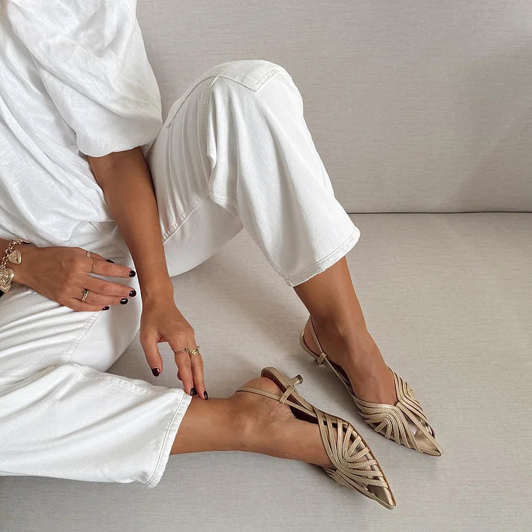 Scarpe con tacco a spillo e cinturino posteriore in oro con punta traforata [Pre-ordine]