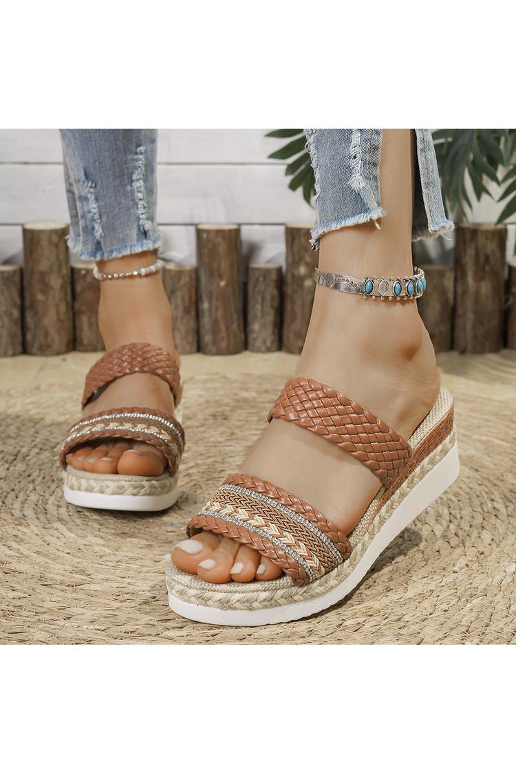 Pantofole casual con zeppa, punta rotonda, cinturino intrecciato e decorazioni in strass