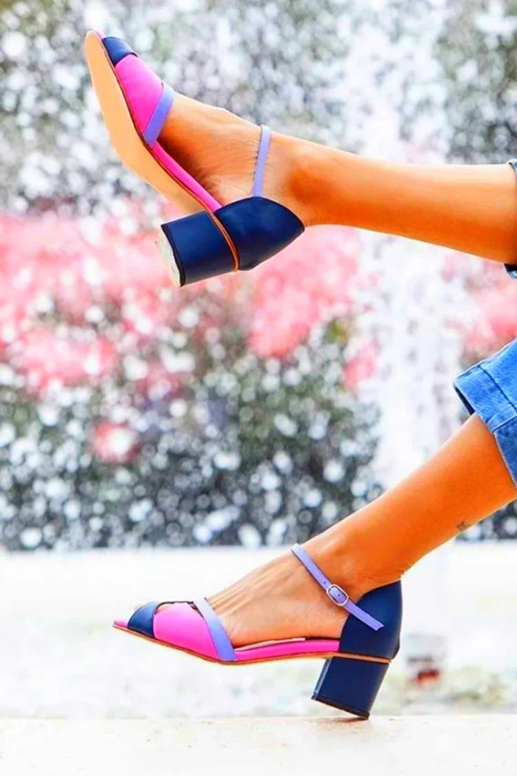 Colorblock Peep Toe com recorte fúcsia e salto grosso [Pre Order]