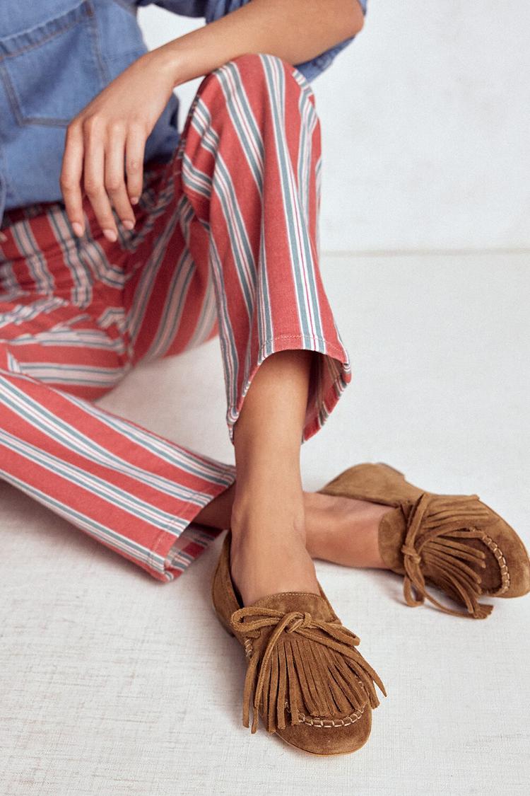 Schnürfransen-Dekor Einfarbige Rundzehen Kamel Loafers [Vorbestellung]