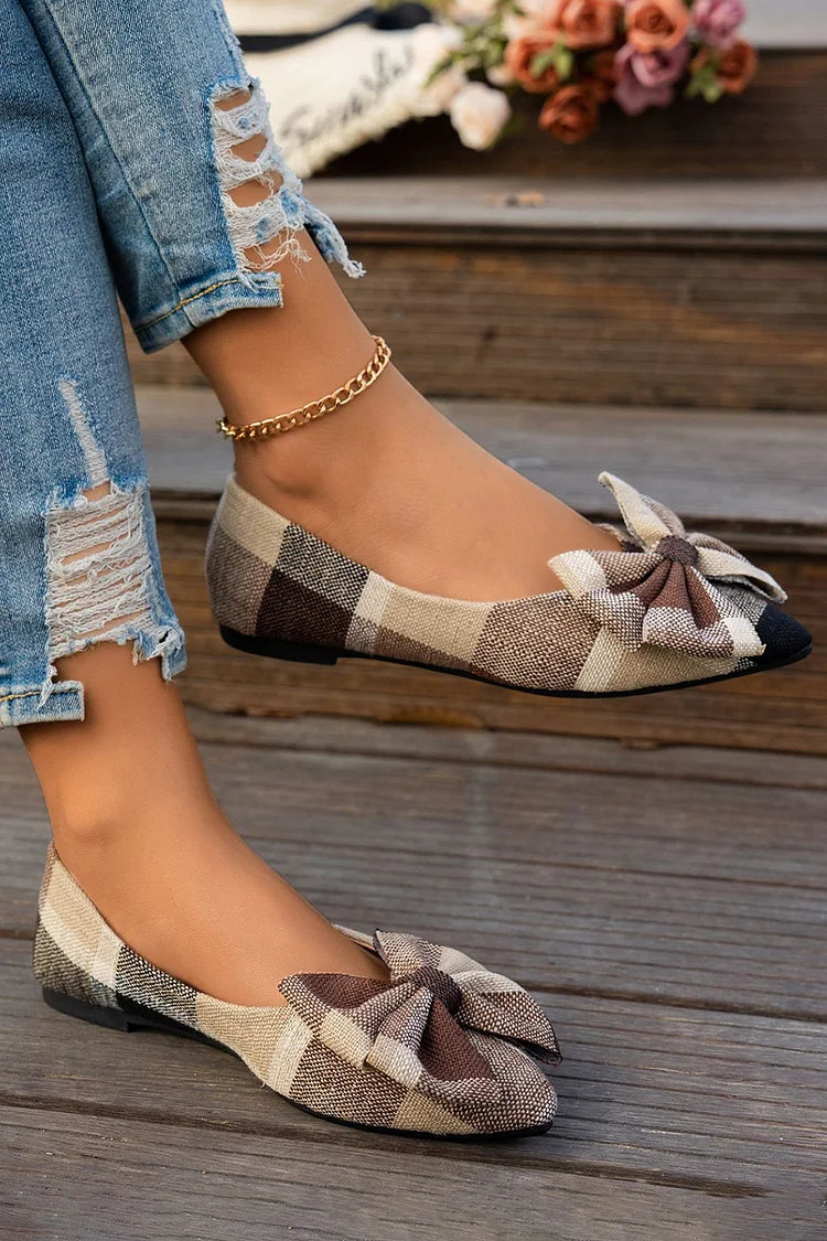 Kolorowe płócienne baleriny z kokardą, spiczasty nosek, wsuwane