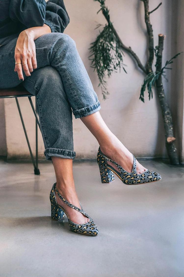 Leopard Print Irregular Strap Buckle Pointed Toe Chunky Heels [Pre Order]