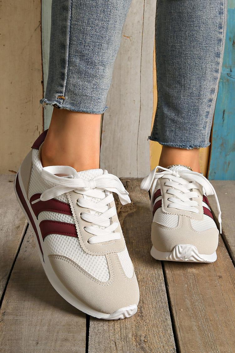 Sneakers traspiranti con punta tonda e lacci, con patchwork colorblock 