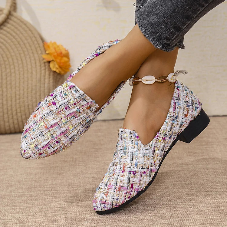 Mocassini slip on casual con tacco basso e punta multicolor